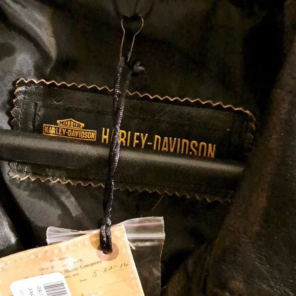Genuine Harley-Davidson Women's Leather Jacket - NWT. Size 2X